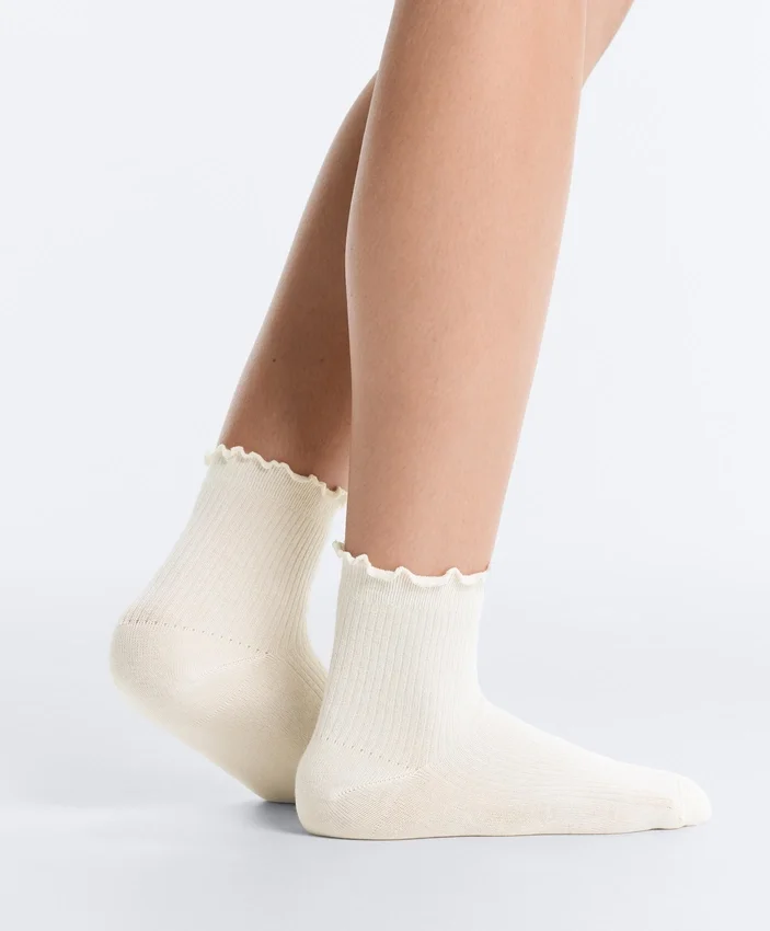 3 pares de calcetines cortos de mezcla de algodón con borde rizado 3 pares de calcetines cortos de mezcla de algodón con borde rizado