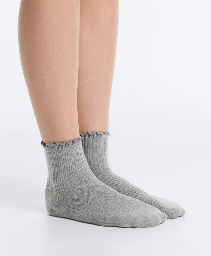 3 pares de calcetines cortos de mezcla de algodón con borde rizado 3 pares de calcetines cortos de mezcla de algodón con borde rizado