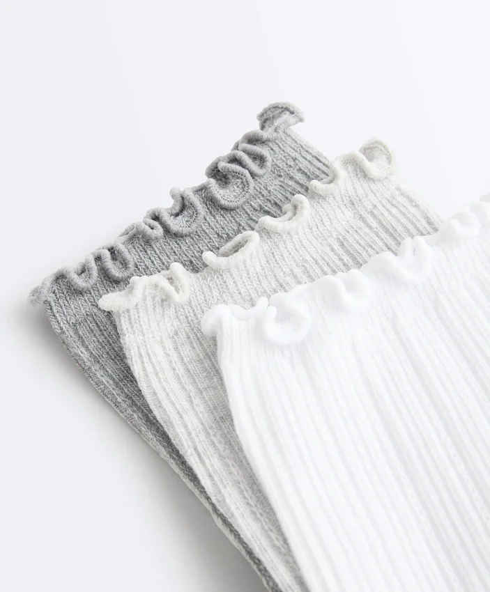 3 pares de calcetines cortos de mezcla de algodón con borde rizado 3 pares de calcetines cortos de mezcla de algodón con borde rizado