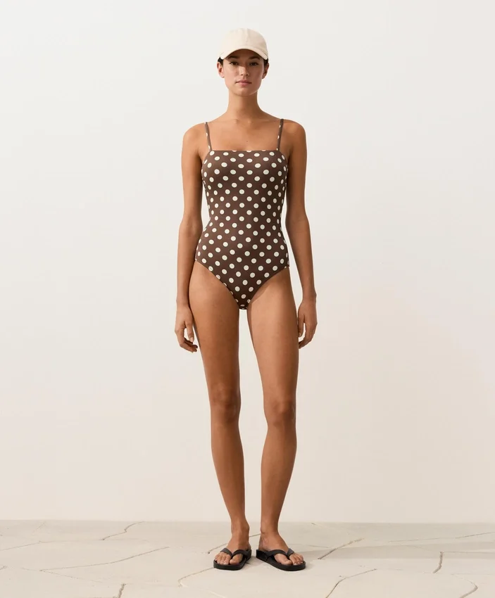 Bañador bandeau de piqué con lunares Bañador bandeau de piqué con lunares