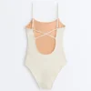 Bañador de cuello redondo de croché con textura de burbujas Bañador de cuello redondo de croché con textura de burbujas