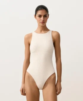 Bañador halter de ganchillo con textura de burbujas