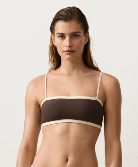 Bikini bandeau con ribete en contraste Bikini bandeau con ribete en contraste