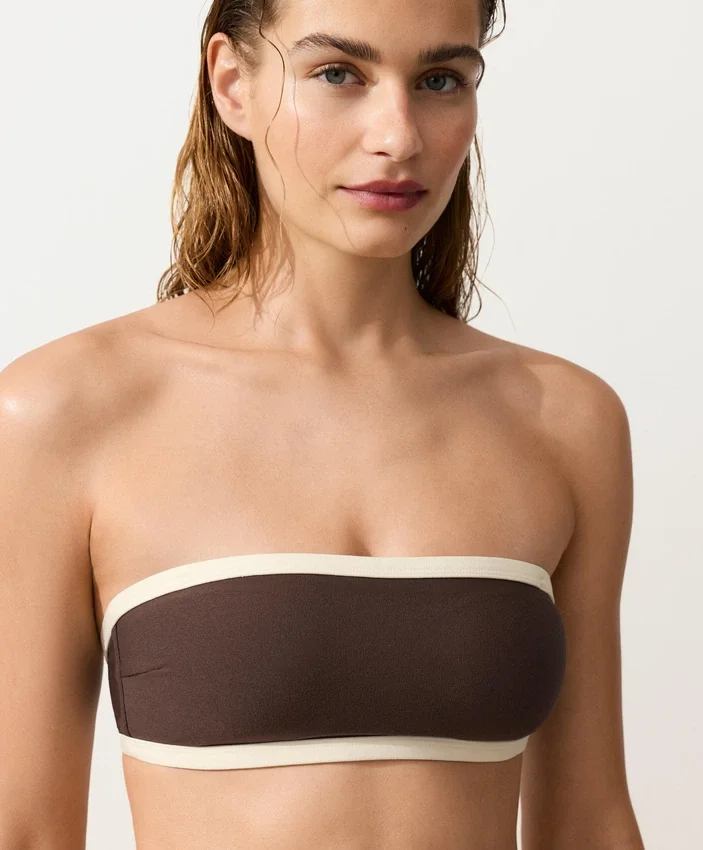 Bikini bandeau con ribete en contraste Bikini bandeau con ribete en contraste