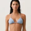 Bikini triangular con rayas texturizadas Bikini triangular con rayas texturizadas
