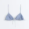 Bikini triangular con rayas texturizadas Bikini triangular con rayas texturizadas