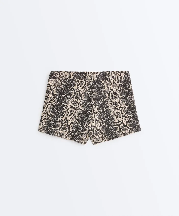 Bikinis de talle alto con estampado de serpiente en pantalones cortos Bikinis de talle alto con estampado de serpiente en pantalones cortos