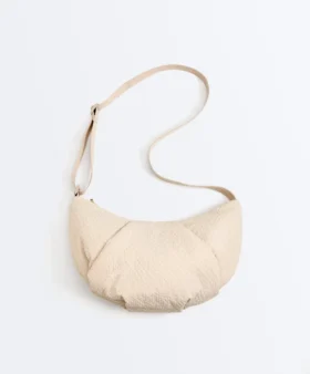 Bolso cruzado acolchado con textura