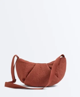 Bolso cruzado acolchado con textura