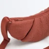 Bolso cruzado acolchado con textura