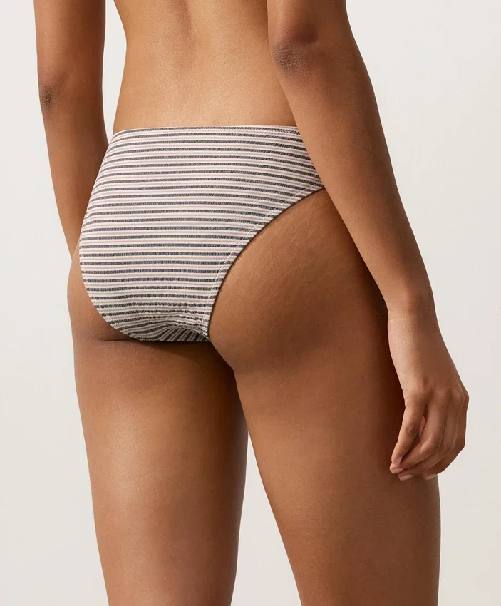 Braguitas clásicas de bikinis a rayas Braguitas clásicas de bikinis a rayas