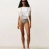 Braguitas clásicas de bikinis a rayas Braguitas clásicas de bikinis a rayas