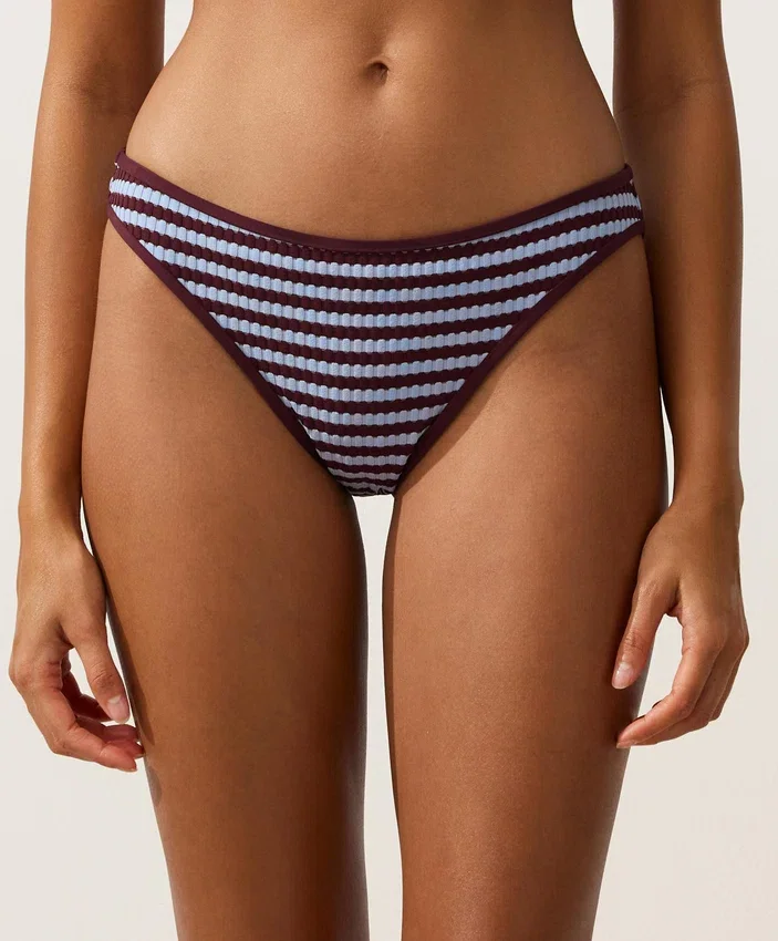 Braguitas de bikini clásicas con rayas texturizadas Braguitas de bikini clásicas con rayas texturizadas