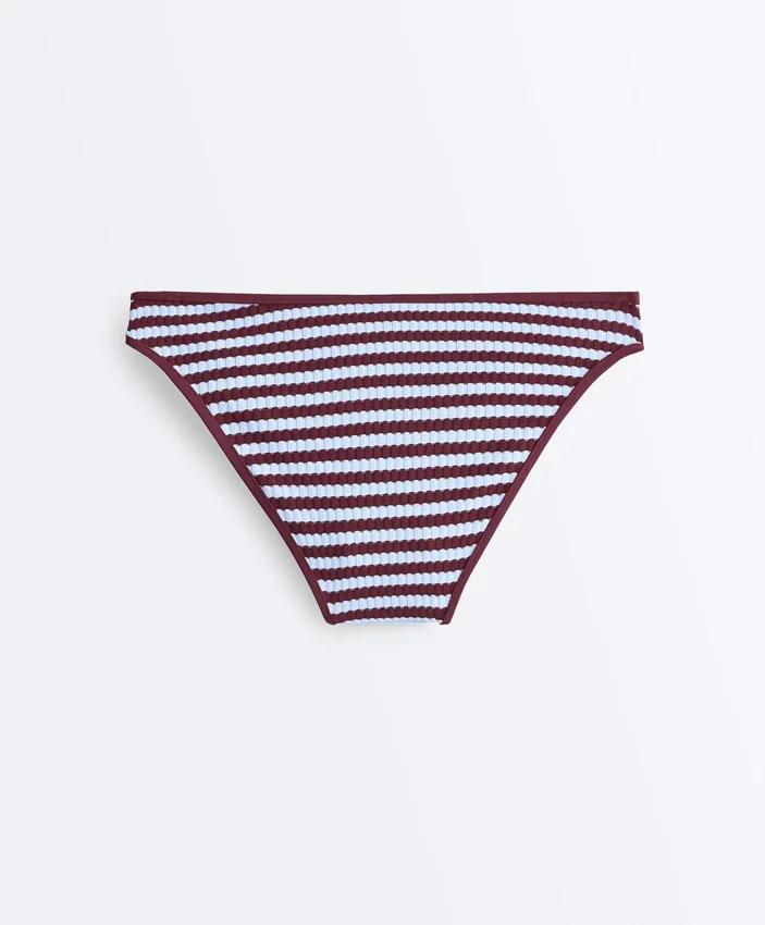 Braguitas de bikini clásicas con rayas texturizadas Braguitas de bikini clásicas con rayas texturizadas