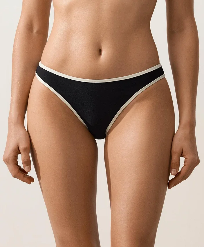 Braguitas de bikini clásicas con ribete en contraste Braguitas de bikini clásicas con ribete en contraste