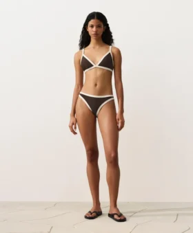 Top de bikini triangular con ribete en contraste