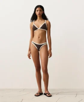 Braguitas de bikini de cobertura media con corte en U y ribete en contraste