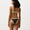Braguitas de bikini de cobertura media con corte en U y ribete en contraste