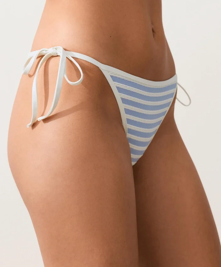 Braguitas de bikini de cobertura media con rayas texturizadas y lazos Braguitas de bikini de cobertura media con rayas texturizadas y lazos