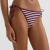 Braguitas de bikini de cobertura media con rayas texturizadas y lazos Braguitas de bikini de cobertura media con rayas texturizadas y lazos