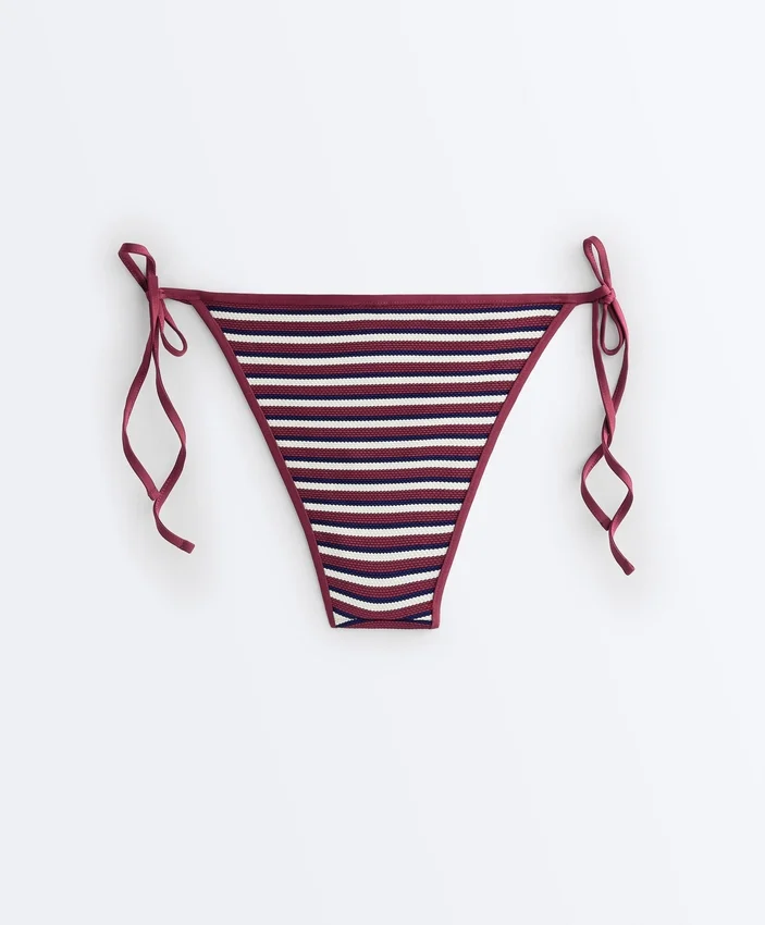 Braguitas de bikini de cobertura media con rayas texturizadas y lazos Braguitas de bikini de cobertura media con rayas texturizadas y lazos