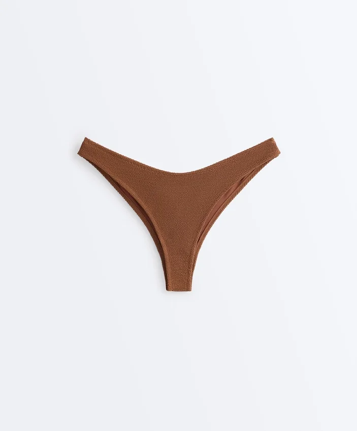 Braguitas de bikinis brasileñas con corte en U y tejido arrugado Braguitas de bikinis brasileñas con corte en U y tejido arrugado