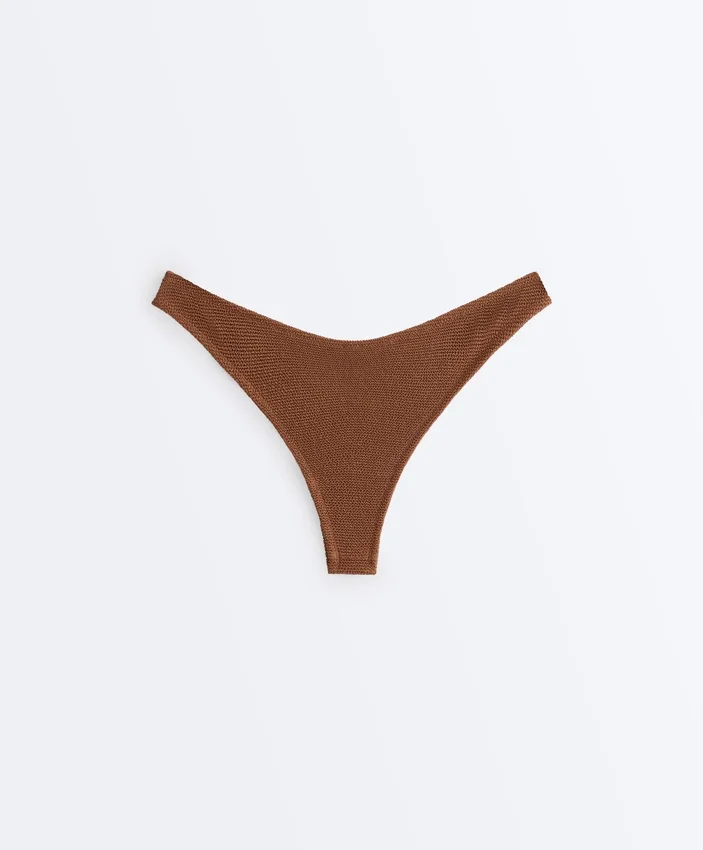 Braguitas de bikinis brasileñas con corte en U y tejido arrugado Braguitas de bikinis brasileñas con corte en U y tejido arrugado