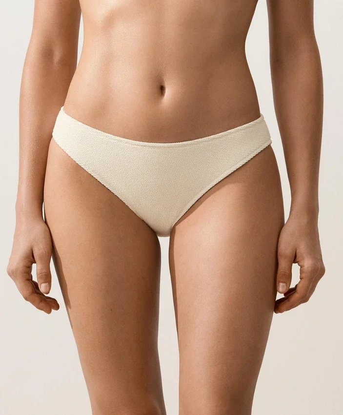 Braguitas de bikinis clásicas arrugadas Braguitas de bikinis clásicas arrugadas