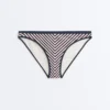 Braguitas de bikinis clásicas con rayas texturizadas Braguitas de bikinis clásicas con rayas texturizadas