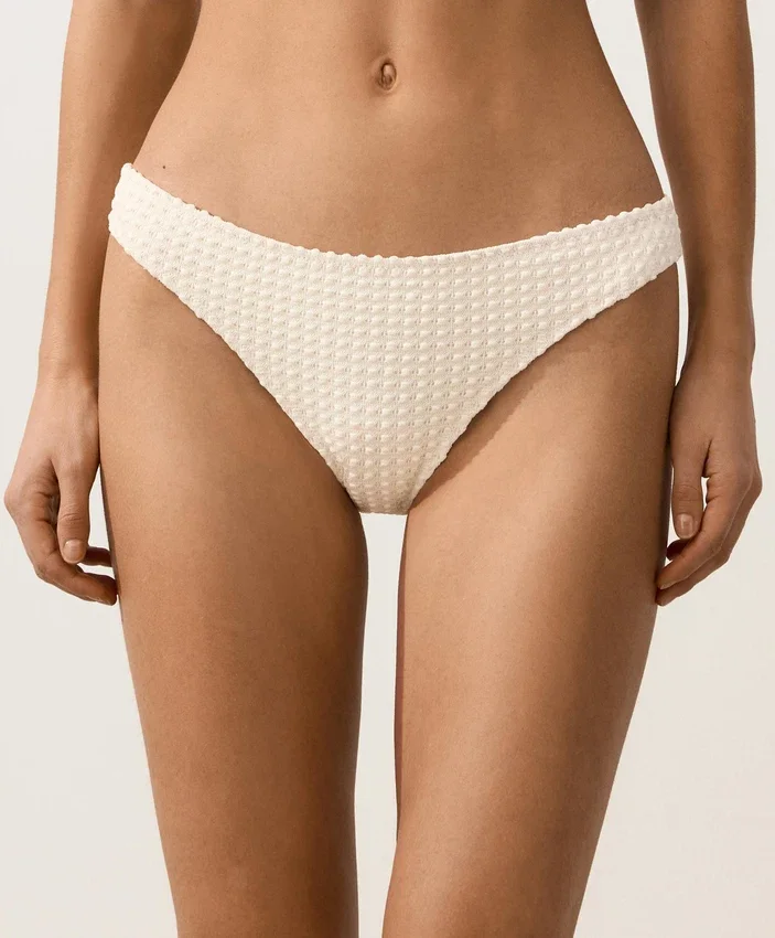 Braguitas de bikinis clásicas de croché con textura de burbujas Braguitas de bikinis clásicas de croché con textura de burbujas
