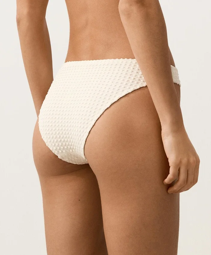 Braguitas de bikinis clásicas de croché con textura de burbujas Braguitas de bikinis clásicas de croché con textura de burbujas