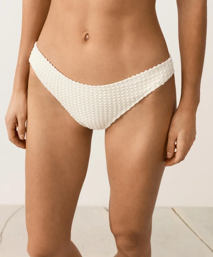 Braguitas de bikinis clásicas de croché con textura de burbujas Braguitas de bikinis clásicas de croché con textura de burbujas