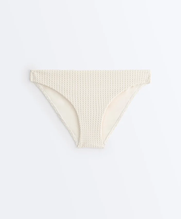 Braguitas de bikinis clásicas de croché con textura de burbujas Braguitas de bikinis clásicas de croché con textura de burbujas