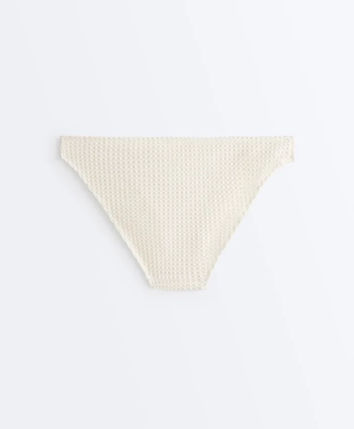 Braguitas de bikinis clásicas de croché con textura de burbujas Braguitas de bikinis clásicas de croché con textura de burbujas
