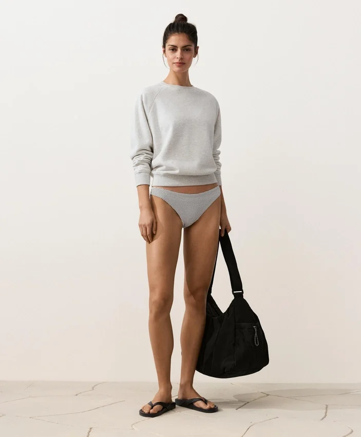 Braguitas de bikinis clásicas de jacquard con lunares Braguitas de bikinis clásicas de jacquard con lunares