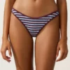 Braguitas de bikinis de cobertura media con corte en U y rayas texturizadas Braguitas de bikinis de cobertura media con corte en U y rayas texturizadas