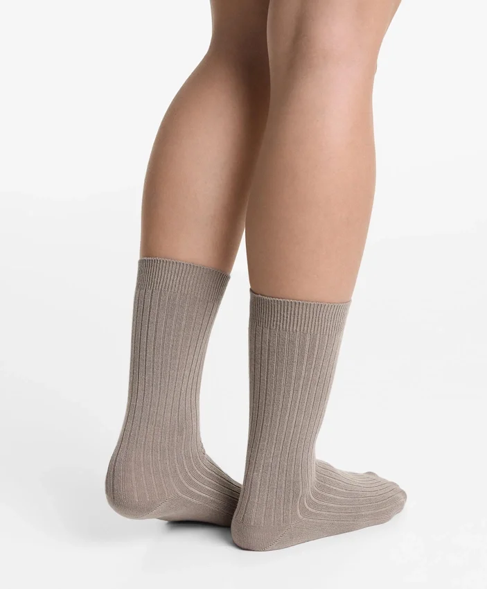 Calcetines clásicos de mezcla de modal con 13 % de cachemira Calcetines clásicos de mezcla de modal con 13 % de cachemira