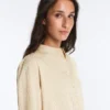 Camisas a rayas de mezcla de modal con cuello alto Camisas a rayas de mezcla de modal con cuello alto