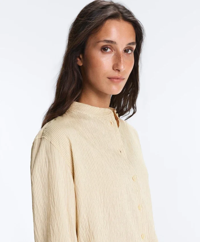 Camisas a rayas de mezcla de modal con cuello alto Camisas a rayas de mezcla de modal con cuello alto