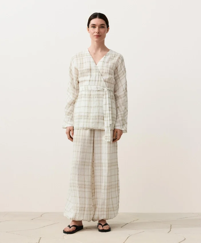 Camisas tipo kimono a cuadros de mezcla de lino y lyocell Camisas tipo kimono a cuadros de mezcla de lino y lyocell