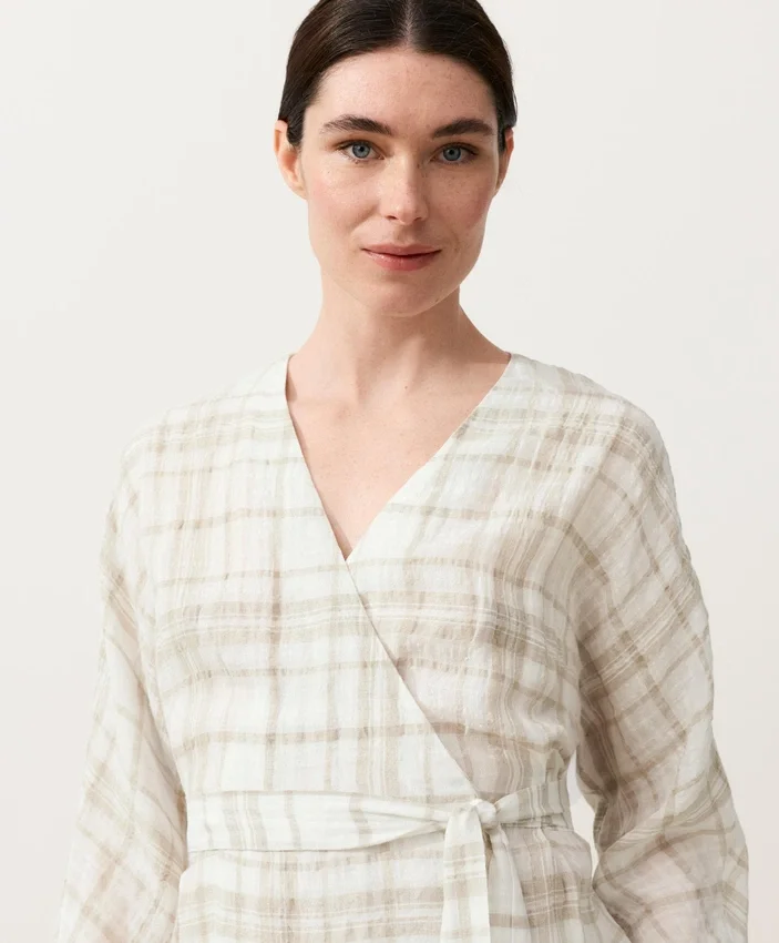 Camisas tipo kimono a cuadros de mezcla de lino y lyocell Camisas tipo kimono a cuadros de mezcla de lino y lyocell