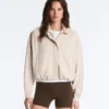 Chaqueta a rayas con dobladillo fruncido