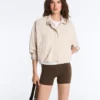 Chaqueta a rayas con dobladillo fruncido