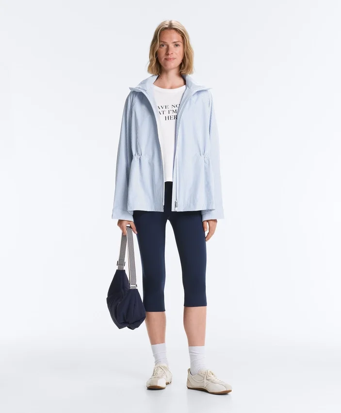 Chaqueta a rayas extra ligera e impermeable 10K Chaqueta a rayas extra ligera e impermeable 10K