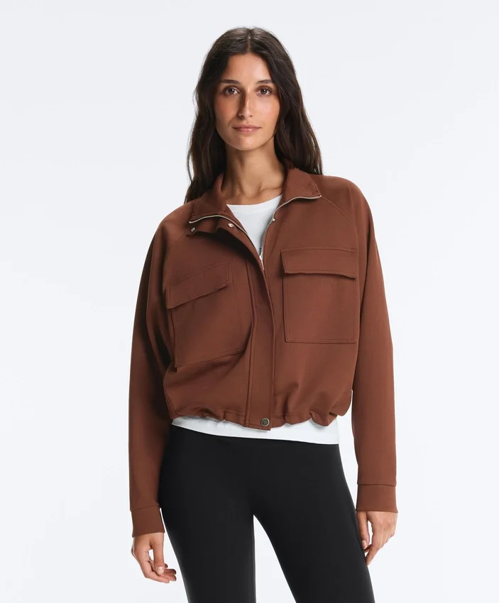 Chaqueta con bolsillos de piqué de algodón Chaqueta con bolsillos de piqué de algodón