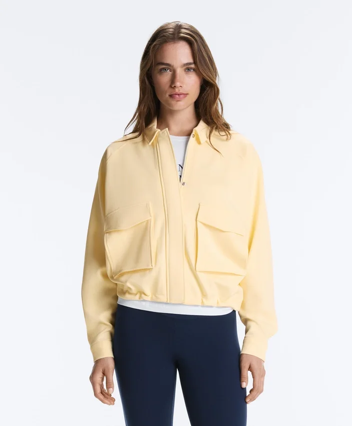 Chaqueta con bolsillos de piqué de algodón Chaqueta con bolsillos de piqué de algodón