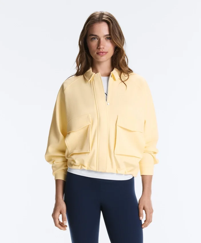 Chaqueta con bolsillos de piqué de algodón Chaqueta con bolsillos de piqué de algodón