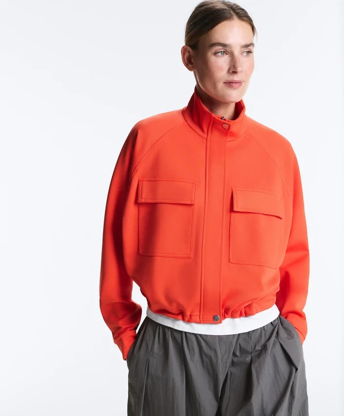 Chaqueta con bolsillos de piqué de algodón Chaqueta con bolsillos de piqué de algodón