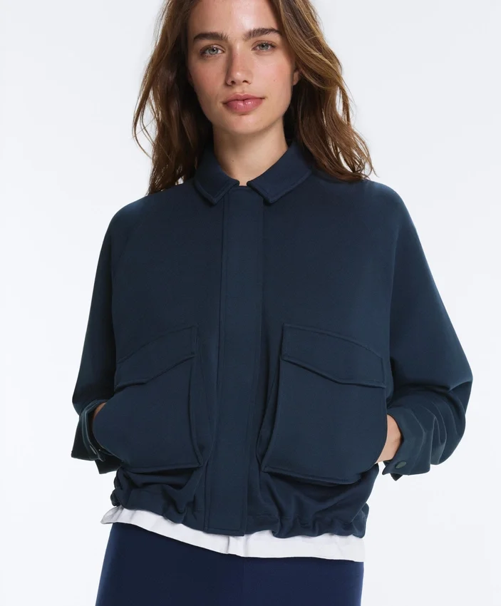 Chaqueta con bolsillos de piqué de algodón Chaqueta con bolsillos de piqué de algodón