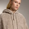 Chaqueta con capucha de imitación de piel de oveja Chaqueta con capucha de imitación de piel de oveja